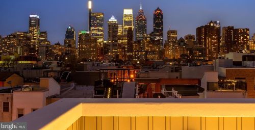 1623 Christian St, Philadelphia PA  19146-2009 exterior