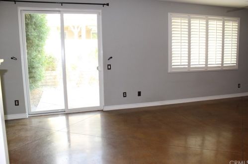 19305 Wilson Ln, Santa Clarita, CA 91350-3250