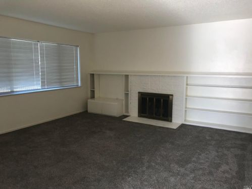 1353 Rose Ave, Ukiah, CA 95482-6527