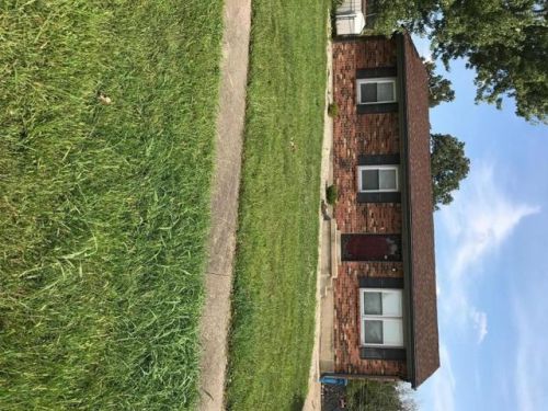 1511 Walkerwood Ct, Lagrange KY  40031-9514 exterior