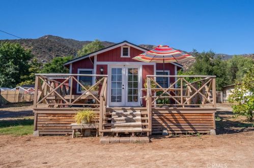20135 Grand Ave, Wildomar CA  92595-9370 exterior