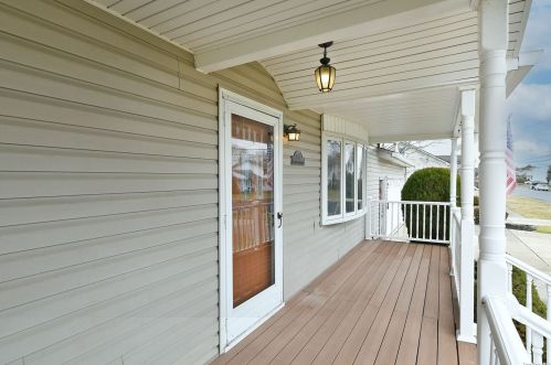 287 Irving Ave, Deer Park NY  11729-2216 exterior