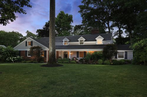 945 Lawrence Ave, Westfield, NJ 07090-3701