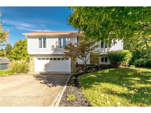 5256 Birch Ln, Greenwood, IN 46143-8944