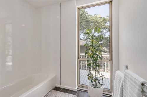 4833 Skycrest Way, Santa Rosa CA  95405-8798 exterior