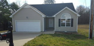 235 Foxfire Rd, Paris, TN 38242-8739