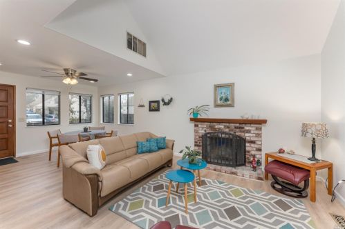 1533 Yardley St, Santa Rosa CA 95403-2397 exterior