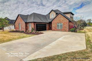 1949 Pumpkin Ridge Dr, Fayetteville AR  72701-7769 exterior