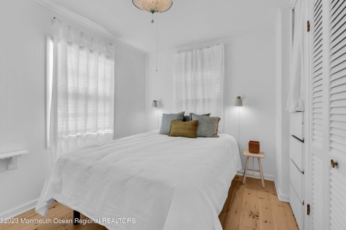 125 Bretonian Dr, Bricktown NJ  08723-5705 exterior