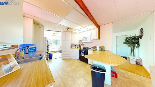 6901 Johnston Rd, Pleasanton CA  94588-9460 exterior