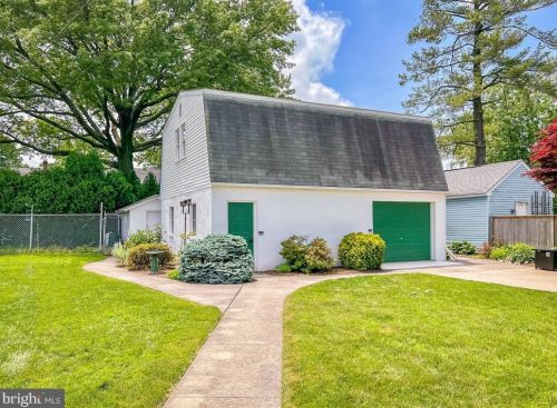 718 Columbia Ave, Lansdale PA 19446-3311 exterior