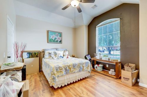 1309 Modena Dr, Pearland TX  77581-5335 exterior