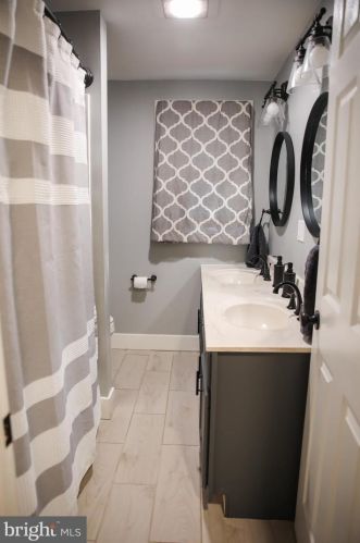 602 Winding Hill Rd, Navy Sup Dpt PA  17055-4992 exterior