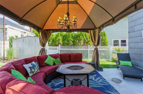 32 Adams St, Floral Park NY  11001-2810 exterior