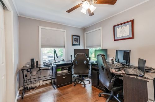 129 Crystal Brook Hollow Rd, Mount Sinai NY  11766-2102 exterior