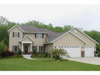 221 Oak Brook Dr, Angelica, WI 54162-9489
