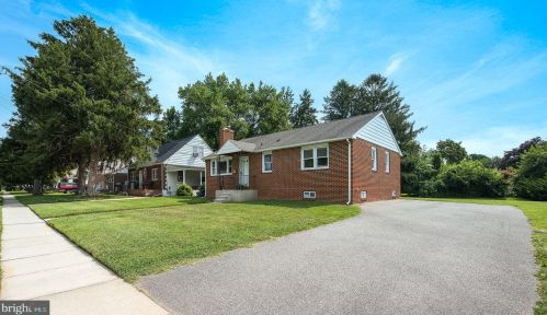 1 Redmont Rd, Wilmington, DE 19804-3711
