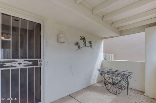17053 Moccasin Trl, Sun City, AZ 85374-9627