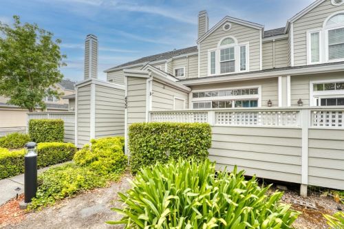 432 Feldspar Ln, Santa Rosa, CA 95407-5402