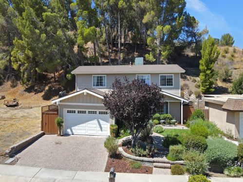26409 Fairgate Ave, Santa Clarita, CA 91321-2208