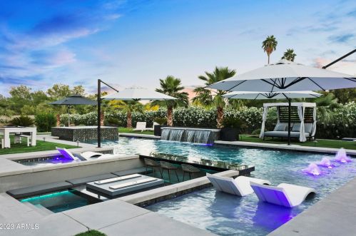 10019 57th St, Scottsdale AZ  85253-1137 exterior