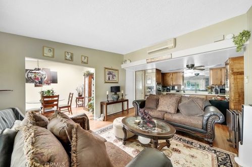 13600 El Dorado Dr, Seal Beach, CA 90740-3891