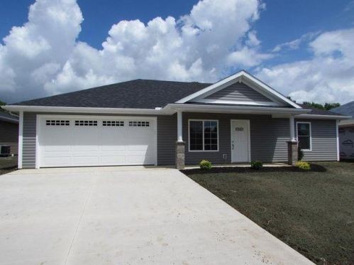 233 Falcon St, Bellefontaine OH  43311 exterior