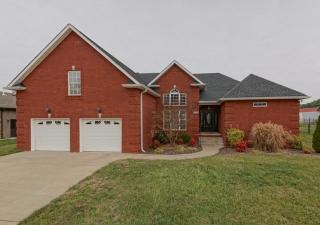 3177 Porter Hills Dr, Clarksville, TN 37043-6864