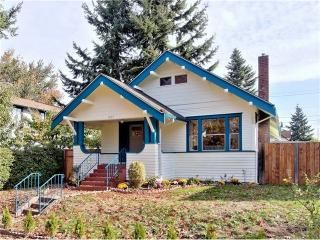1827 Mcdougall Ave, Everett WA  98201-2456 exterior