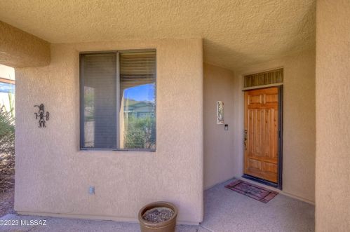 2001 Flying Q Ln, Tucson AZ  85713-6726 exterior