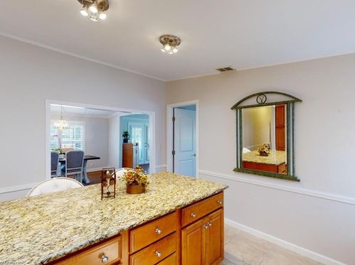 1041 Silver Lakes Blvd, Naples FL  34114-9334 exterior