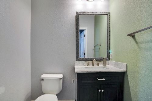 3112 Edgeview Dr, Modesto CA  95355-7302 exterior