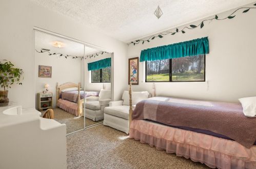 12681 Wolf Rd, Grass Valley CA  95949-8183 exterior