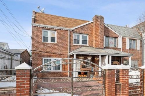 103-11 103rd Ave, Jamaica, NY 11417-1218