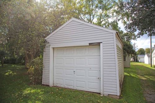 203 Arch Ave, Mount Vernon OH  43050-3106 exterior