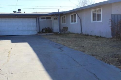 2048 Lingard St, Lancaster, CA 93536-6512