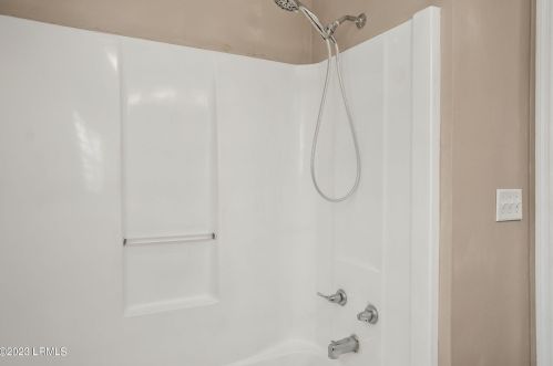 217 Burroughs Ave, Beaufort SC  29902-5307 exterior