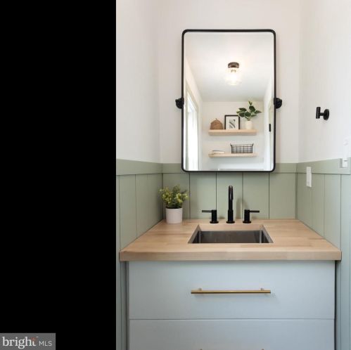 440 Font Rd, Downingtown PA  19335-1526 exterior