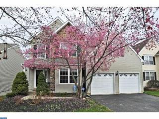 4211 Sir Andrew Cir, Gardenville, PA