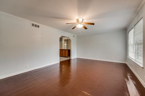 615 Belt Line Rd, Richardson TX  75080-5851 exterior