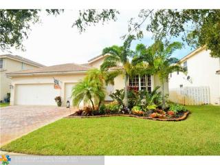 1906 166th Ave, Hollywood, FL 33027-4487