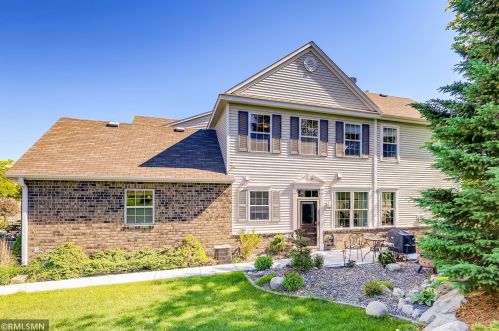 2498 49th St, South Saint Paul, MN 55076-1157