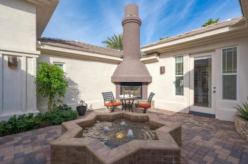 51464 Marbella Ct, La Quinta CA  92253-9056 exterior