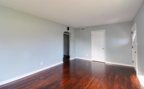 387 Kensington Pl, Marion OH  43302-5640 exterior