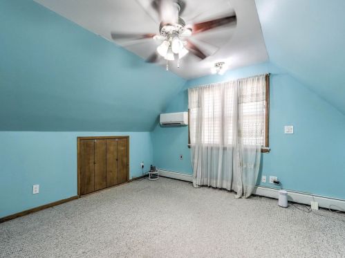 86-33 Winchester Blvd, Jamaica NY  11426-2100 exterior