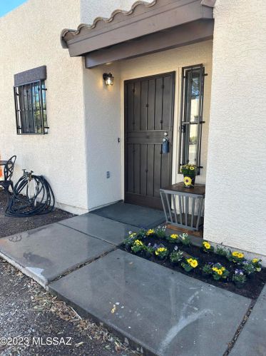 1694 Calle Grandiosa, Tucson, AZ 85706-4478