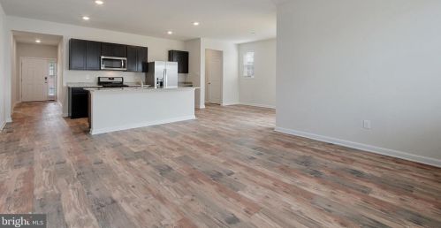 101 Brookside Ln, Gettysburg PA  17325-2026 exterior