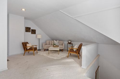 3023 Oakland Ave, Milwaukee WI 53211-3233 exterior