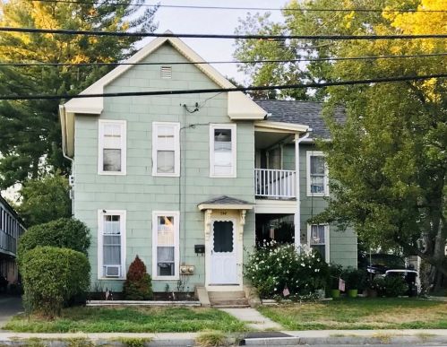 596 Westfield St, West Springfield MA 01089-3865 exterior