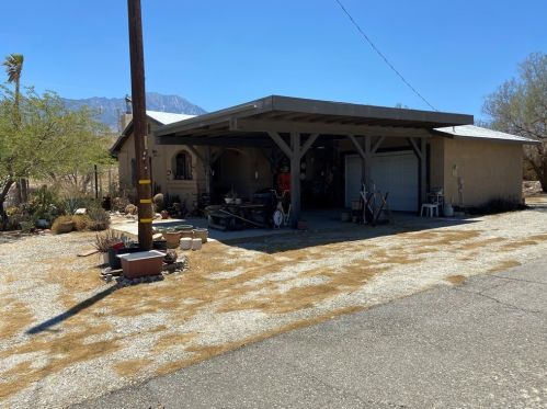 15733 Ocotillo Rd, Desert Hot Springs, CA